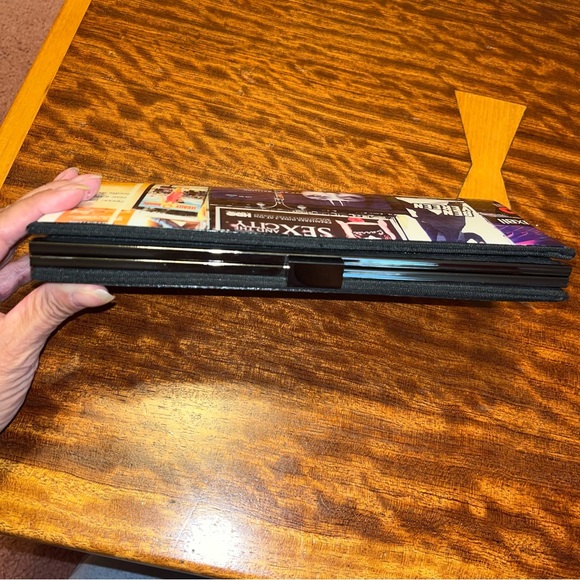 NYC Times Square Hard Shell Clutch With Chain Strap Purse - Picture 5 of 10